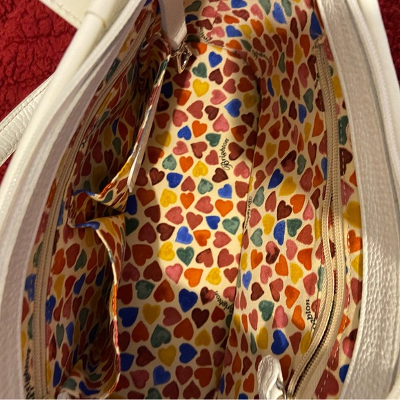♥️Brighton🩷White Shoulder Bag with Multicolor Heart Accents - Picture 8 of 13
